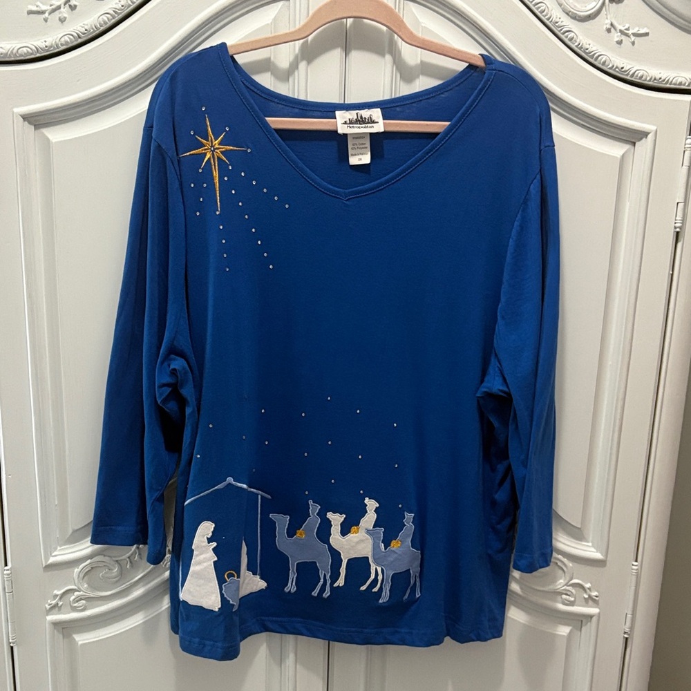 Christmas Festive Blue Top with Nativity Scene- 2X- by Meteopolitan